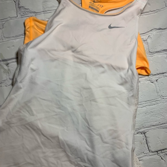 Girls youth size medium athletic pieces - Picture 5 of 7